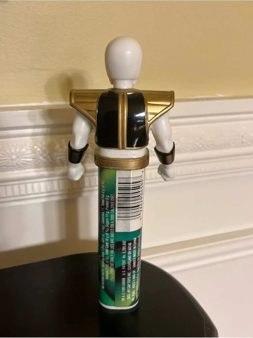 vtg 95 Power Rangers 6” white ranger spin top candy disp (no candy or spinning)